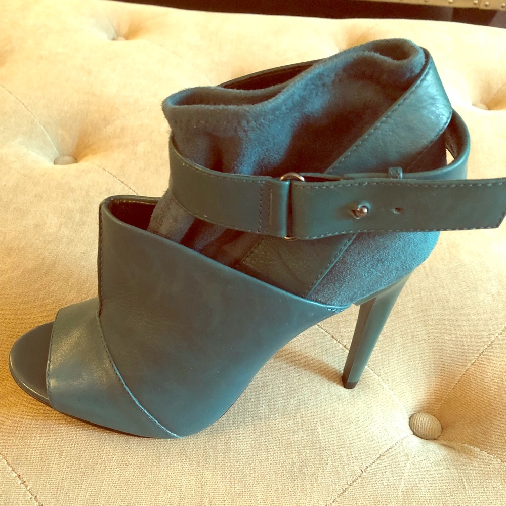Rachel Roy Ladies shoes